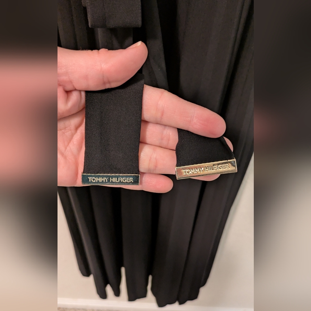 Tommy Hilfiger Classic Black Long Sleeve Dress - Picture 9 of 10
